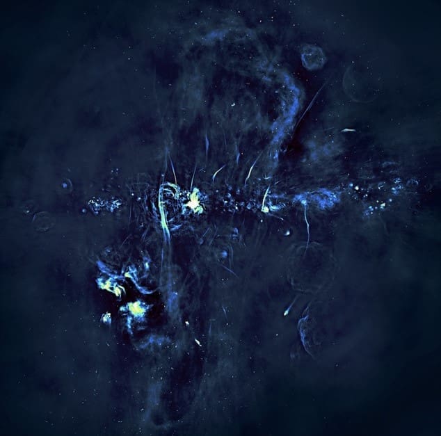 bule si filamente galactice